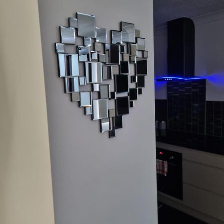 Stylish London Apartment & Free Parking المظهر الخارجي الصورة