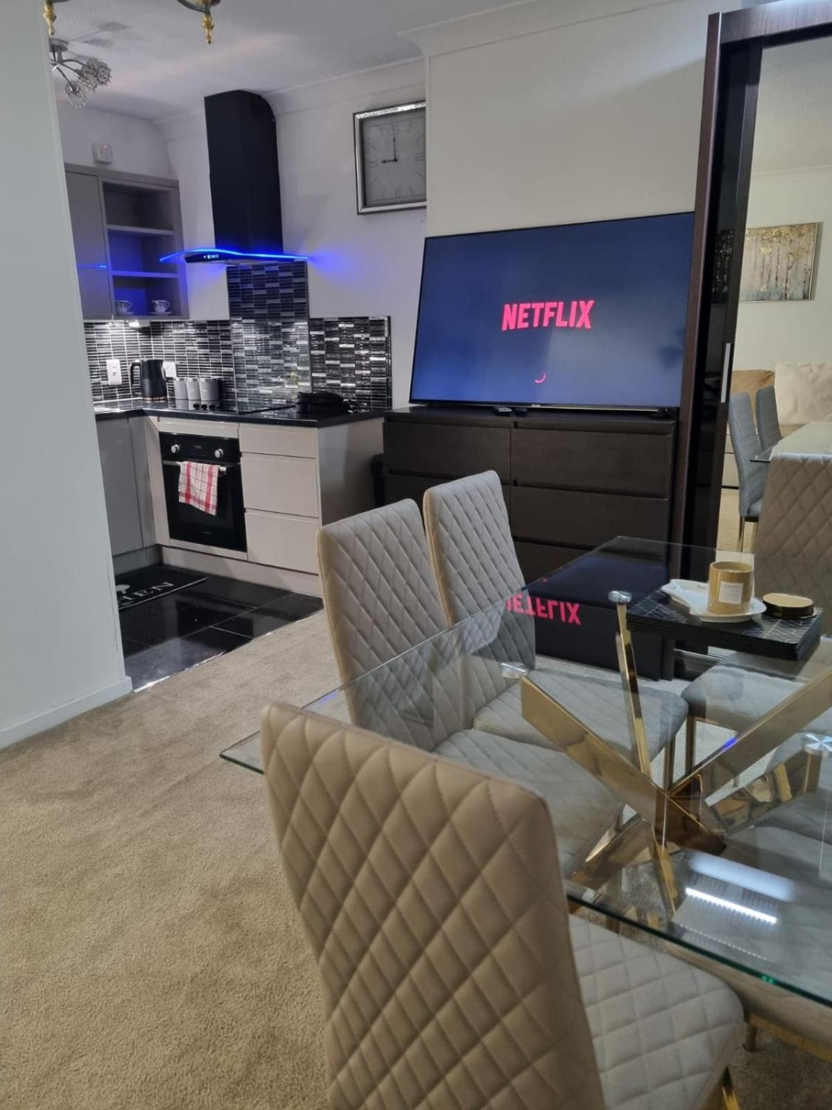 Stylish London Apartment & Free Parking المظهر الخارجي الصورة